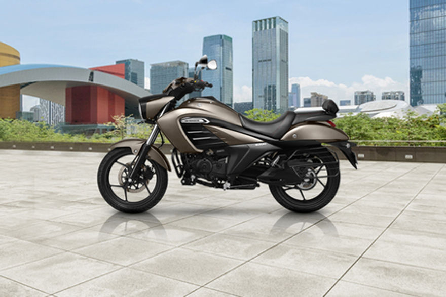 Moto Suzuki Intruder 150
