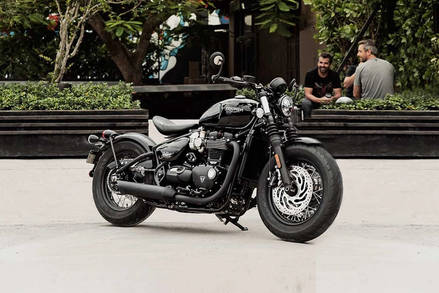 Triumph Bonneville Bobber Price Mileage Images Colours Specs