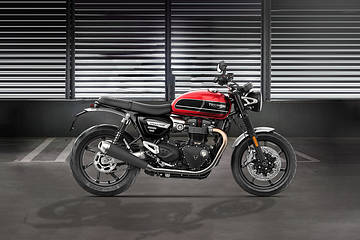 Triumph speed twin