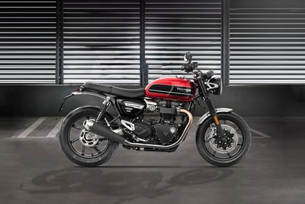 Triumph Speed Twin Price Specs Mileage Reviews Images