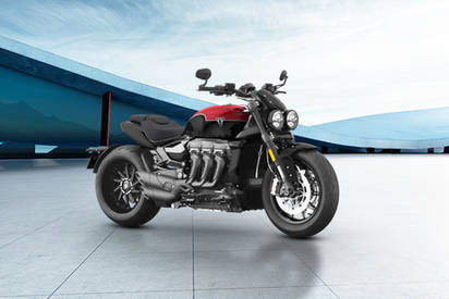 Compare Triumph Rocket 3 vs Triumph Bonneville Bobber - Which Bike is  Better? 