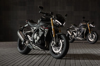 Triumph Speed Triple 1200 Right Side View