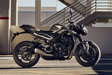 Triumph Street Triple R 2023 Price, Images, Mileage, Specs & Features