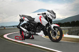 Tvs Bs6 Apache Rtr 160 4v Drum Price Images Mileage Specs