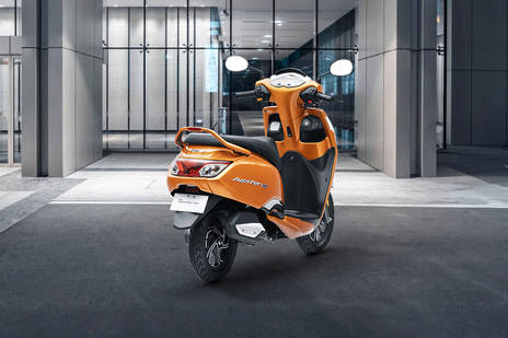 Latest jupiter on sale scooty price