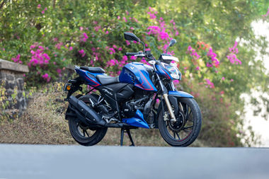 Jossaesipd4iq Blue Tvs Apache Rtr 160 4v Bs6 Which Colour Is Best In Apache Rtr 160 4v