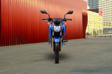 Tvs apache rtr on sale 250cc bike price