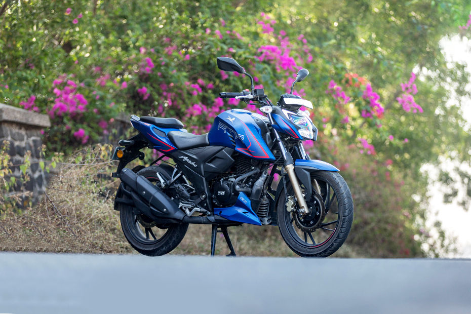 Tvs Apache Rtr 0 4v Dual Channel Abs Price Images Mileage Specs Features