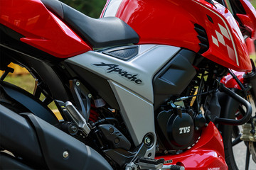 Tvs Apache Rtr 160 4v Price Bs6 Mileage Images Colours Tvs Apache Rtr 160 4v Price Bs6 Mileage Images Colours