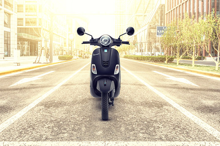 Vespa Notte 125 Price, Specs, Mileage, Reviews, Images