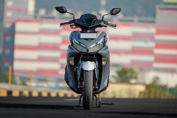 Yamaha Aerox 155 On Road Price In Delhi: Yamaha Aerox 155 MotoGP