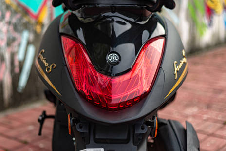 Yamaha fascino back clearance light price