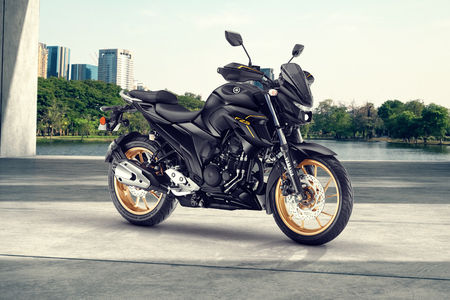 Xe côn tay Yamaha 250 phân khối giá hơn 60 triệu đồng  Xe máy