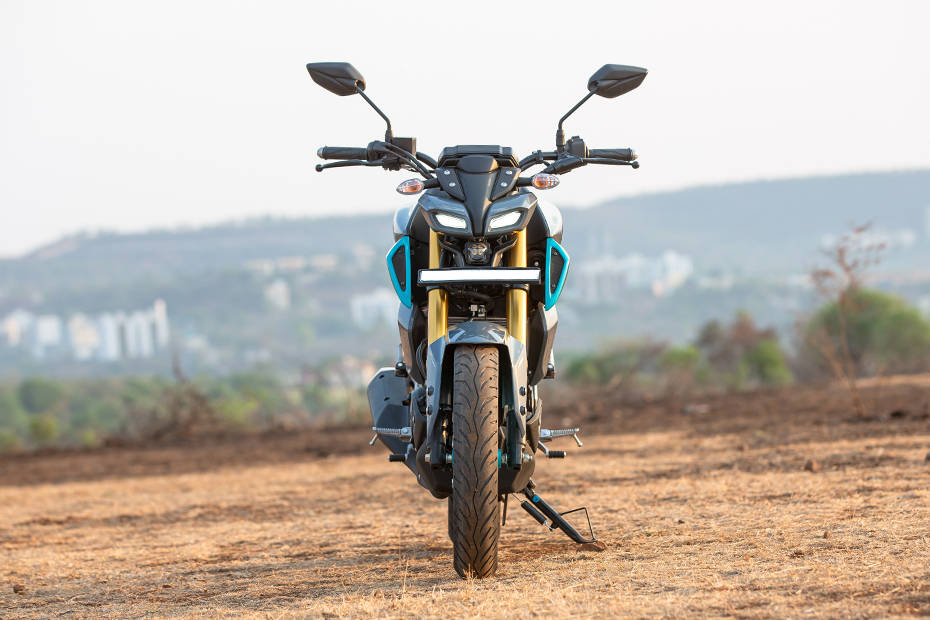 यामाहा एमटी 15 Front View Image - BikeDekho