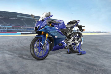Yamaha R15 V4 Racing Blue, Intensity White, And Vivid Magenta