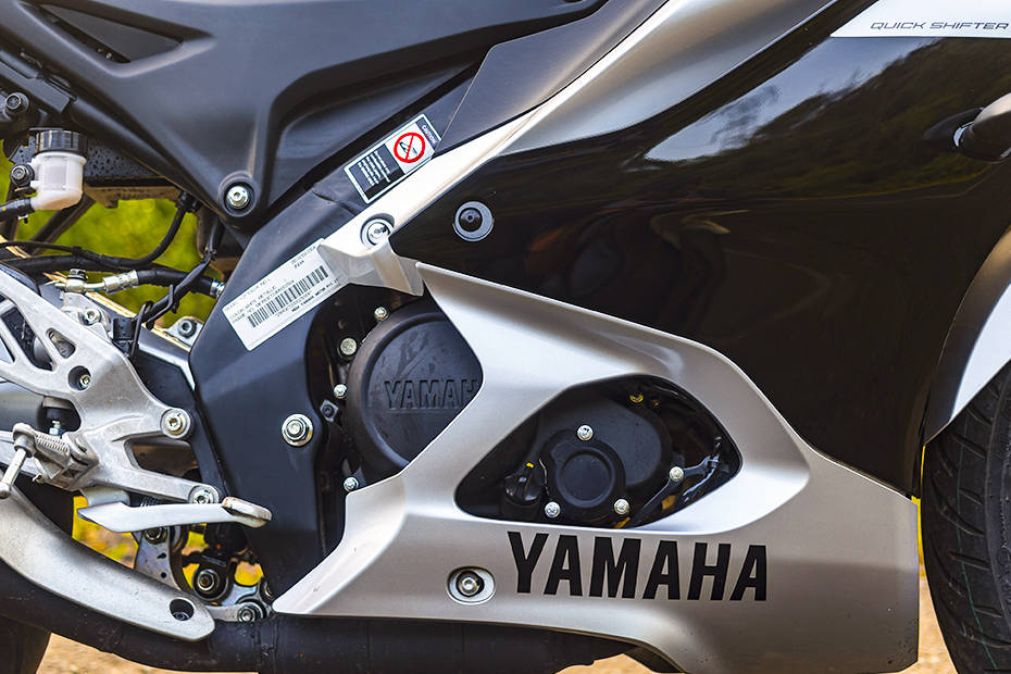 yamaha r15 v2 self motor price