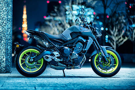 Yamaha MT 09 Price, Mileage, Images, Colours, Specs, Reviews