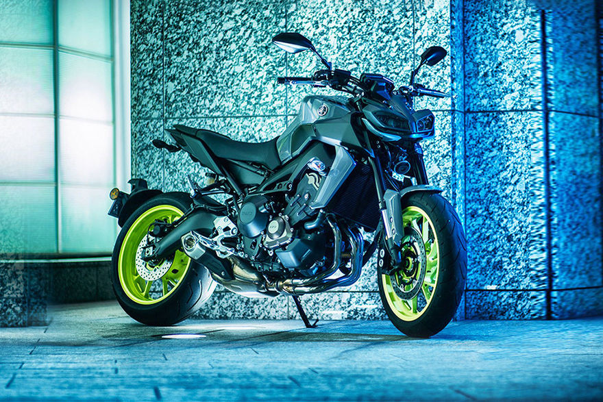 Yamaha MT 09 (2016-2020) Front Right View