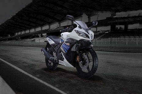 Yamaha YZFR15S V30 With Unibody Seat Launched in India Priced at Rs 157  Lakh