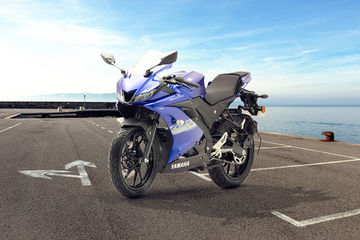 Yamaha R15S Price - Mileage, Colours, Images | BikeDekho