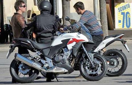 Honda CBR500 and CB500R Spotted Prior to thier Debut at EICMA