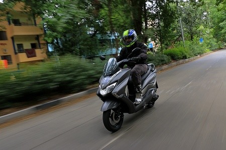 Suzuki Burgman Street vs Suzuki Access 125: Which One Is For You? Suzuki Burgman Street vs Suzuki Access 125: Which One Is For You?