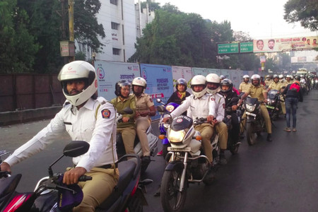 Helmet Rally Organised In Pune To Create Awareness On Road Safety Helmet Rally Organised In Pune To Create Awareness On Road Safety