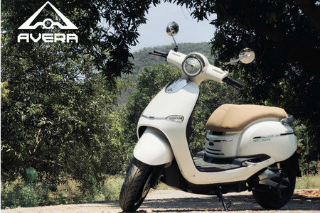 Avera Retrosa Electric Scooter Deliveries Commence Avera Retrosa Electric Scooter Deliveries Commence