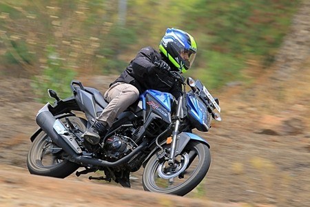 Honda X-Blade Review In Pictures Honda X-Blade Review In Pictures