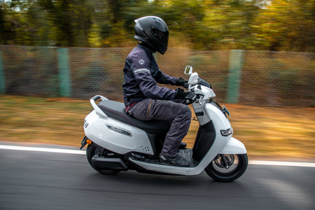 Here’s How Much Range You Can Expect From The TVS iQube Electric In The Real World Here’s How Much Range You Can Expect From The TVS iQube Electric In The Real World