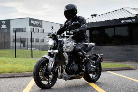 Triumph Trident Naked Bike Almost Production Ready; Launch Soon Triumph Trident Naked Bike Almost Production Ready; Launch Soon