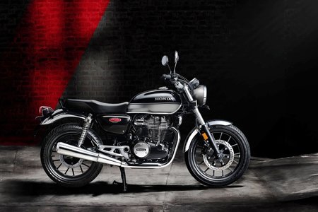 Honda H’ness CB350 vs Royal Enfield Meteor 350: Sales Numbers Compared Honda H’ness CB350 vs Royal Enfield Meteor 350: Sales Numbers Compared