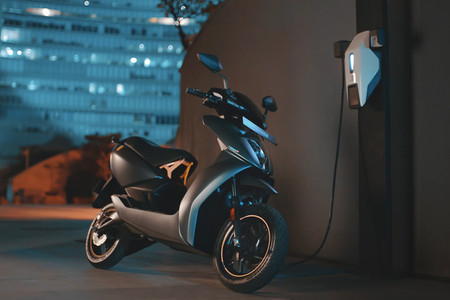 Ather Sets Up 10 Fast Charging Stations Across Mumbai Ather Sets Up 10 Fast Charging Stations Across Mumbai