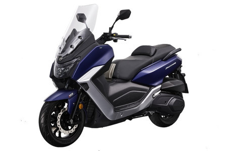 SYM Maxsym 400 Maxi-Scooter Unveiled SYM Maxsym 400 Maxi-Scooter Unveiled