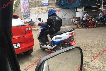 EXCLUSIVE: Suzuki Burgman Electric Test Mule Spotted Again EXCLUSIVE: Suzuki Burgman Electric Test Mule Spotted Again