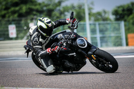 2021 Ducati Monster: Likes & Dislikes 