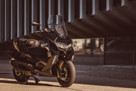BMW C 400 GT Maxi-scooter Launched In India At Rs 9.95 Lakh BMW C 400 GT Maxi-scooter Launched In India At Rs 9.95 Lakh