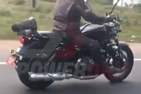 Royal Enfield Super Meteor 650 With Accessories Spied Again