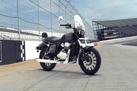 Yezdi Roadster: Colours Explained Yezdi Roadster: Colours Explained