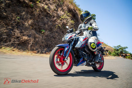 TVS Apache RTR 165 RP Road Test Review: Image Gallery