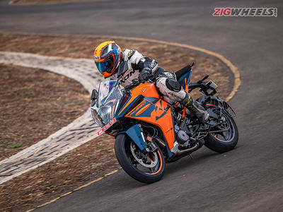2022 KTM RC 390 Review Photo Gallery