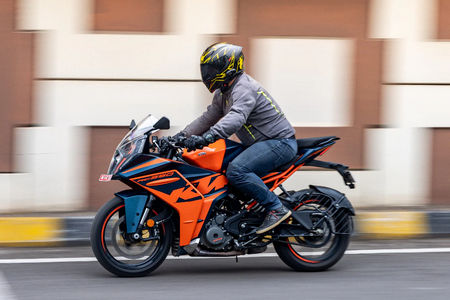 Planning To Buy 2022 KTM RC 390 In August? Here’s Its Waiting Period