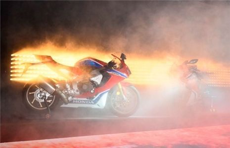 2017 Honda CBR1000RR Fireblade Unveiled At INTERMOT