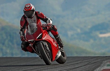 Ducati Panigale V4 launched At Rs 20.53 lakh (ex-showroom) Ducati Panigale V4 launched At Rs 20.53 lakh (ex-showroom)