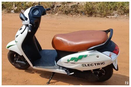 Telugu Youtuber Pips Honda,  Builds An Activa Electric Scooter From Scratch
