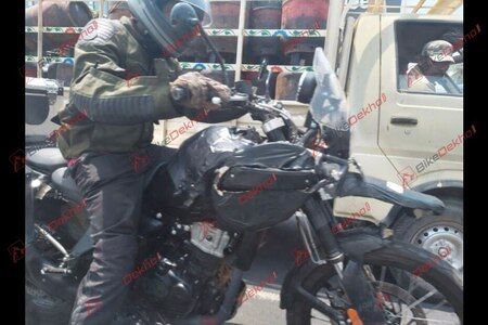 New Details Of The Royal Enfield Himalayan 450 Emerge