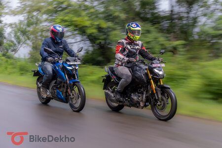 Battle Of Two Sporty 160cc Commuters! 