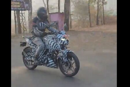 Updated Bajaj Pulsar N160 With Inverted Fork Spotted Testing: Price, Expected Launch And More Analysed