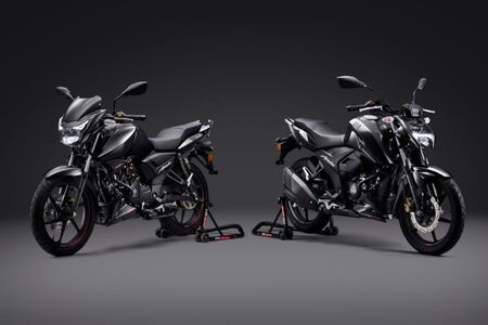 BREAKING: TVS Apache RTR 160 And TVS Apache RTR 160 4V Black Edition Launched