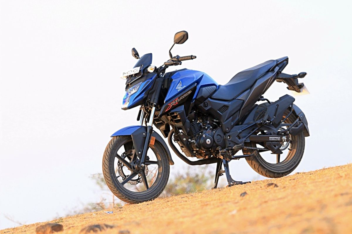 Weekly News Roundup: Royal Enfield Bullet Twin Disc Launched, Jawa Dealership Details, New Bajaj Platina 110 CBS Launched, Yamaha YZF-R3 Recalled And..... Weekly News Roundup: Royal Enfield Bullet Twin Disc Launched, Jawa Dealership Details, New Bajaj Platina 110 CBS Launched, Yamaha YZF-R3 Recalled And.....